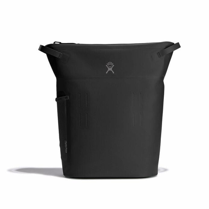 20-l-day-escapetm-pack-s0 20-l-day-escape-soft-cooler-pack-black-straight-on.jpg