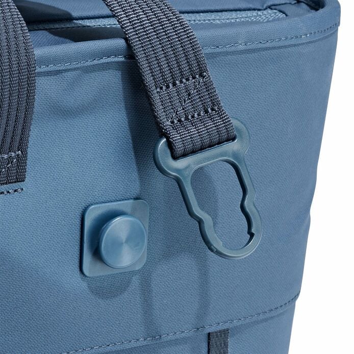 carryouttm-soft-cooler-tote-20-l-l1 250815_hydro_cooler_details_14841_2.jpg