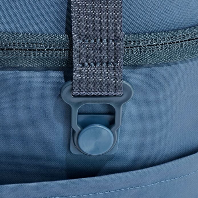 carryouttm-soft-cooler-15-l-b9 250815_hydro_cooler_details_14854_6.jpg