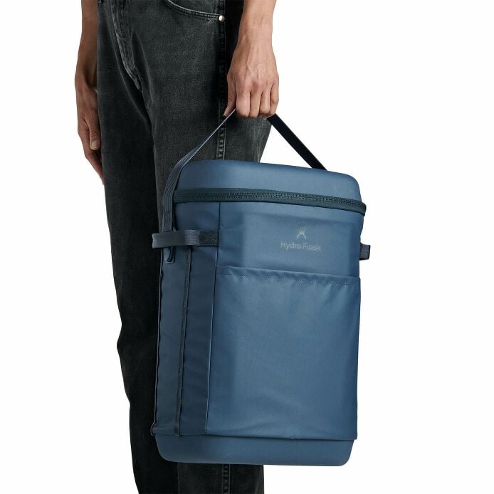 carryouttm-backpack-22-l-h2 250815_hydro_s26_hb_14597_6.jpg