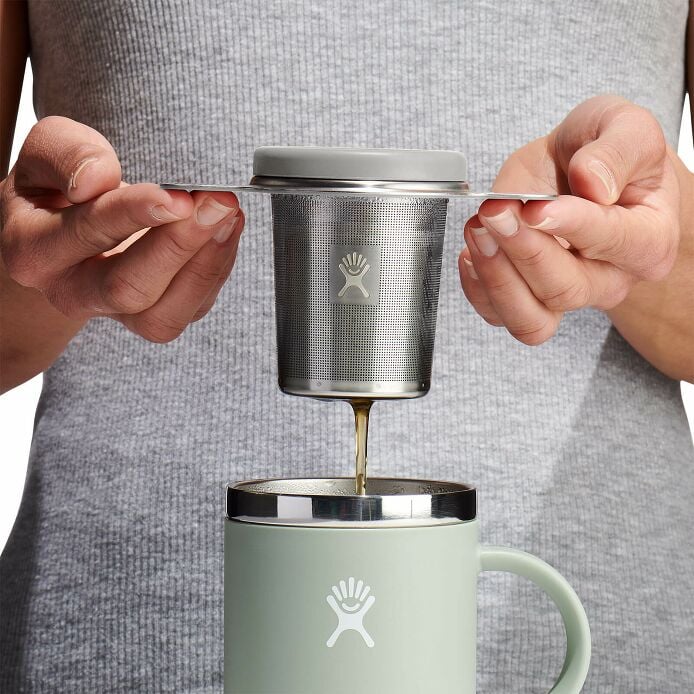 tea-infuser-s2 drif035-tea-infuser-birch-hb-pour_1.jpg