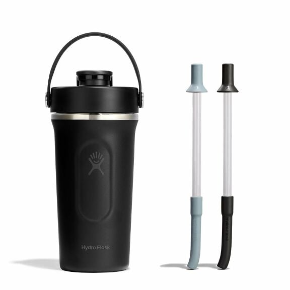 shaker-bottle-and-straw-bundle-k4 group_187_1__1.jpg