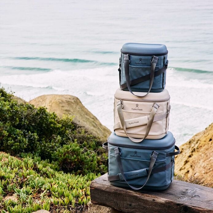 carryouttm-soft-cooler-15-l-b9 hf_carryout_bouwer_d1_l1_torrey_pines_still_life_0252_6.jpg