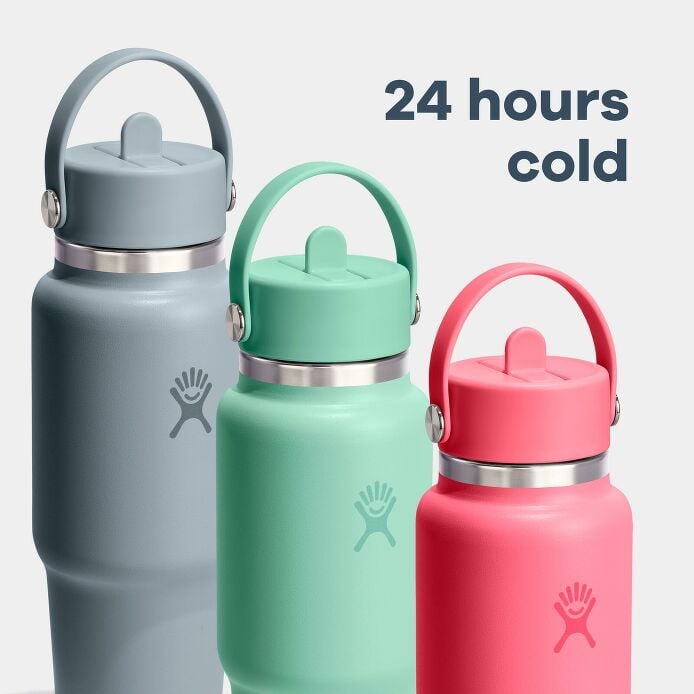 32-oz-travel-bottle-with-flex-straw-cap-u4 hf_s26_wtcfs_apdp_04_8.jpg