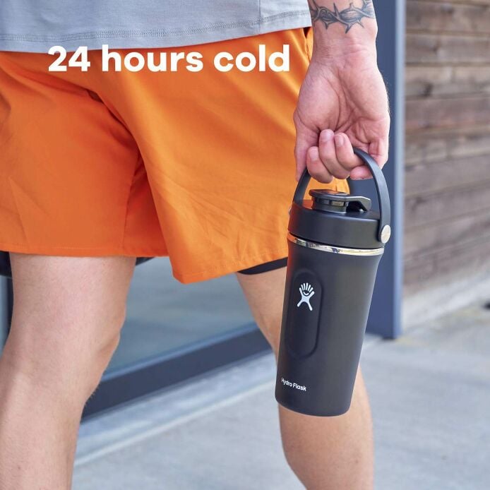 24-oz-insulated-shaker-bottle-c7 hydro_flask_ecomm_en_insulated_shaker_pt03_2000x2000px_4.jpg