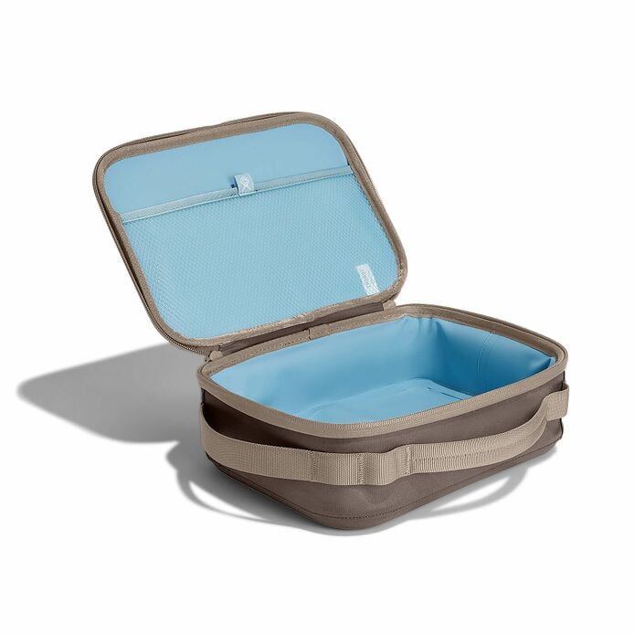 5-l-carry-outtm-lunch-box-g3 lbox217_5lcarryoutlunchbox_sandpiper_angled.jpg