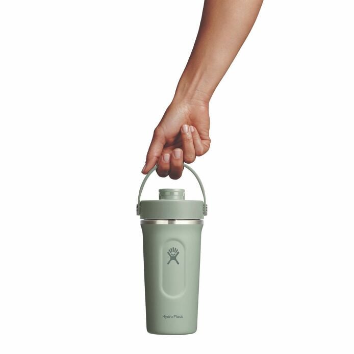 gym-bundle-w8 mxcc24374_24ozinsulatedshakerbottle_agave_hb_1.jpg