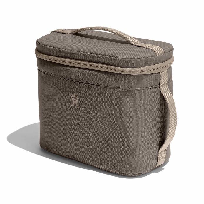 8-l-insulated-lunch-bag-c4 sl8217_8linsulatedlunchbag_sandpiper_angled.jpg